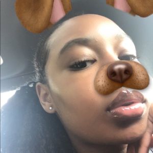 Meet your Posher, Amari